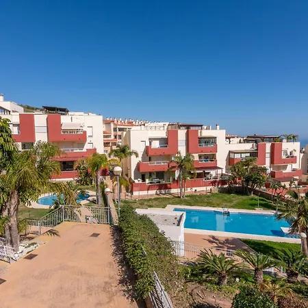 Cozy With Sea Views In *